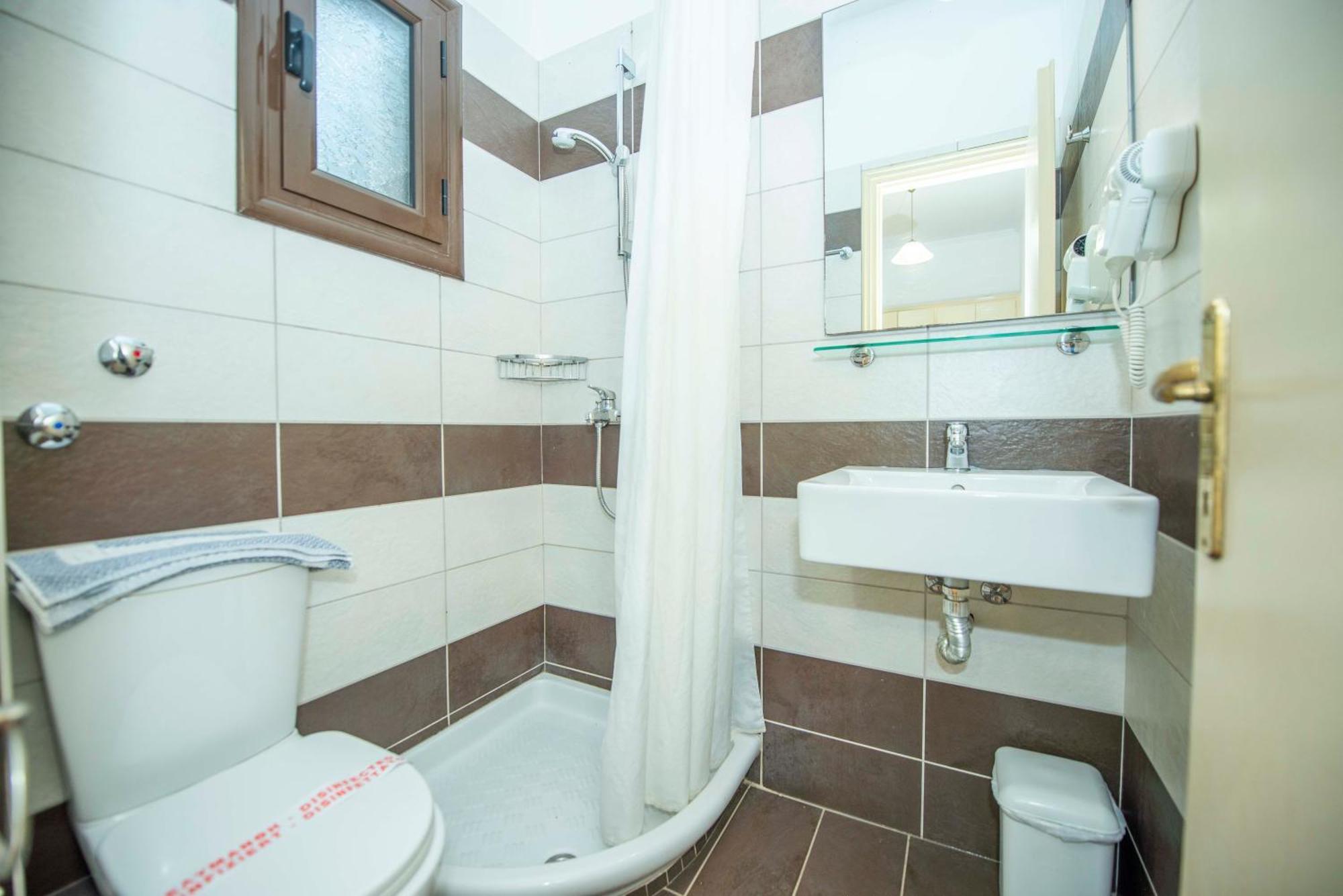 Fiona Apartments Рода Экстерьер фото